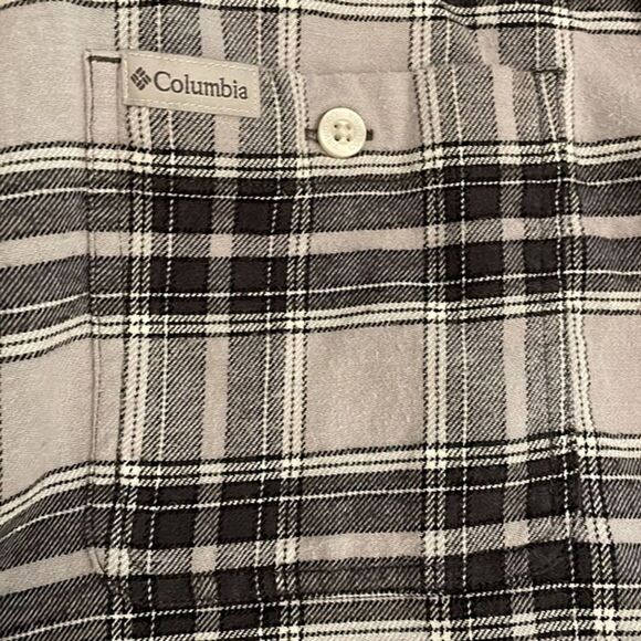 Columbia Grey Plaid Cotton Flannel Shirt Mens Size Large Casual Outdoors - Picture 3 of 9